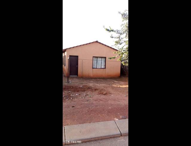 2 BEDROOM HOUSE FOR SALE IN ESSELEN PARK EXT 1